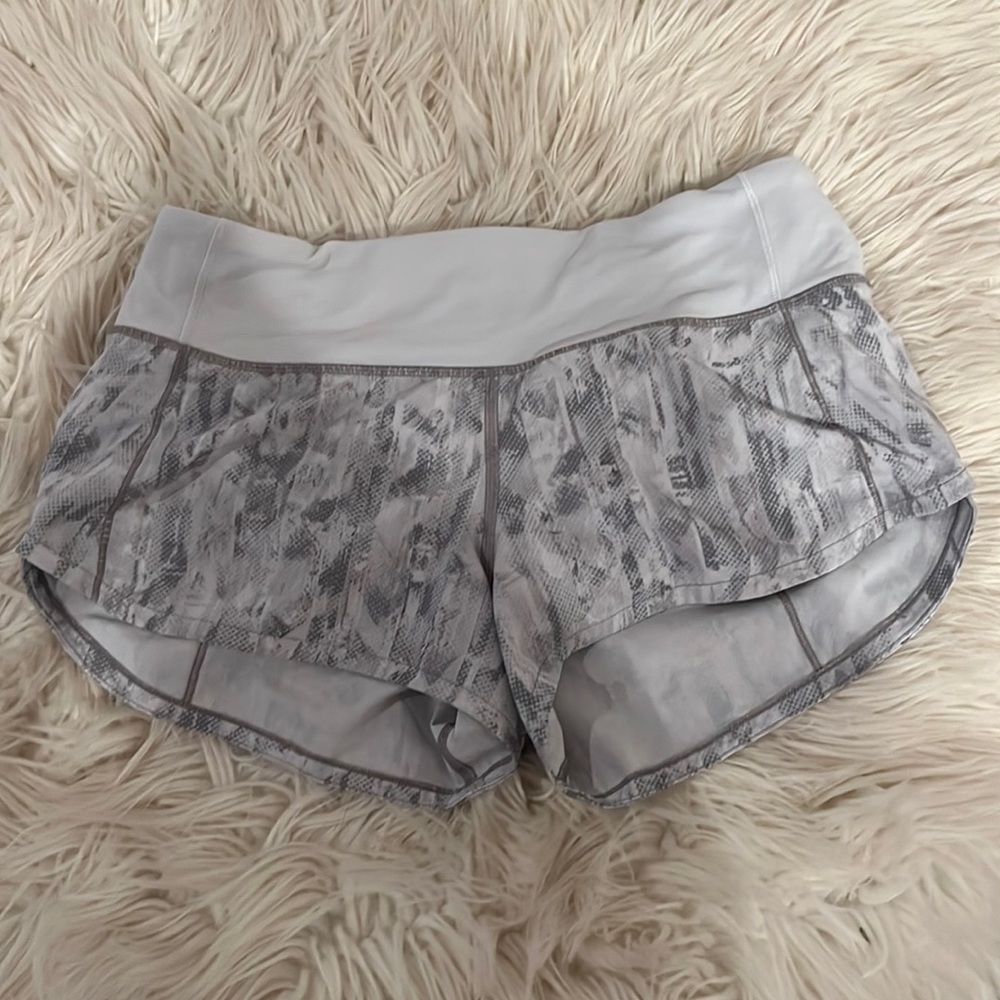 Lululemon size 2